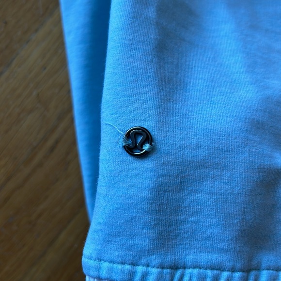 Lululemon size 4 hoodie with front pocket pale blue - Picture 2 of 5